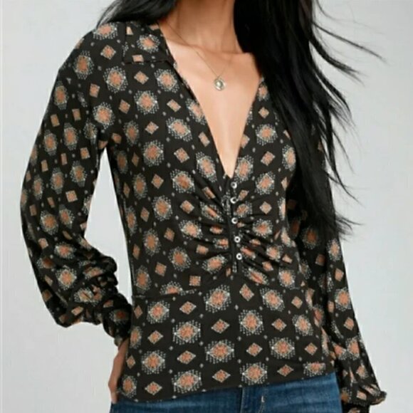 Free People Sydneys Party Top XS Medallion Printed Deep V Revolve Black Trendy - Picture 9 of 16
